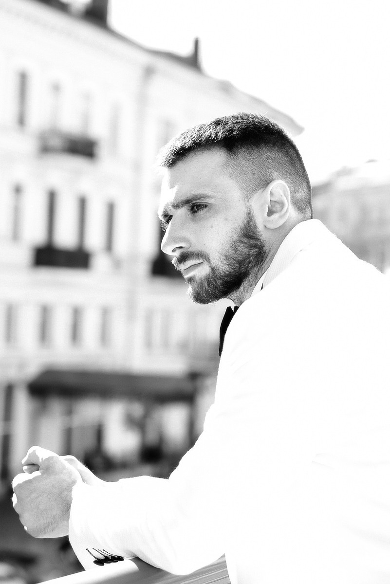 Свадебная церемония на берегу моря. Весільний та сімейний фотограф у Запоріжжі Юлія Васьків