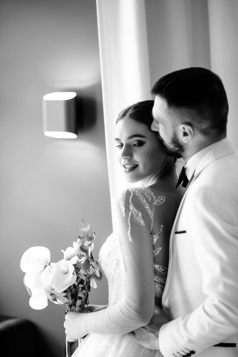 Свадебная церемония на берегу моря. Весільний та сімейний фотограф у Запоріжжі Юлія Васьків