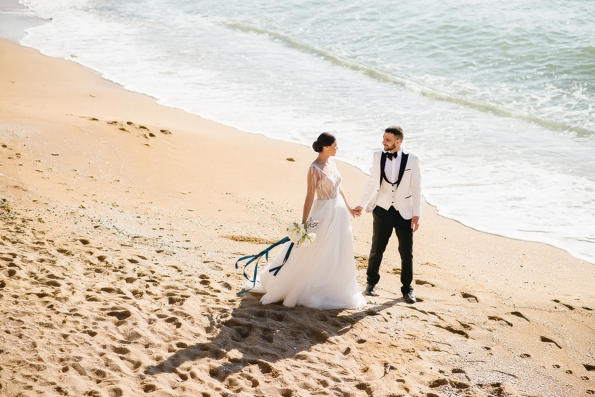 Свадебная церемония на берегу моря. Весільний та сімейний фотограф у Запоріжжі Юлія Васьків