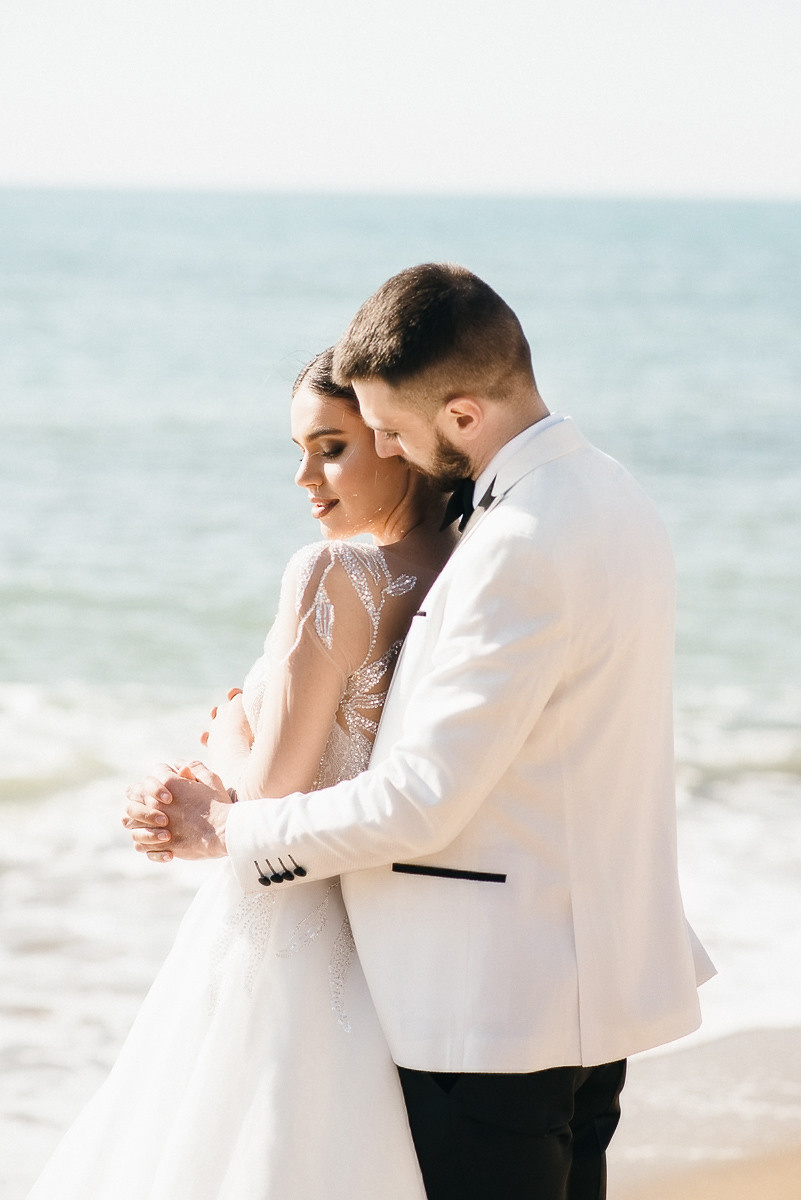 Свадебная церемония на берегу моря. Весільний та сімейний фотограф у Запоріжжі Юлія Васьків