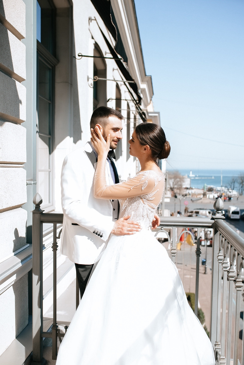 Свадебная церемония на берегу моря. Весільний та сімейний фотограф у Запоріжжі Юлія Васьків