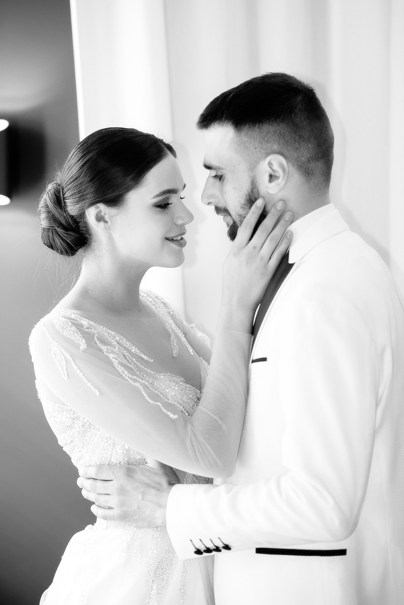 Свадебная церемония на берегу моря. Весільний та сімейний фотограф у Запоріжжі Юлія Васьків