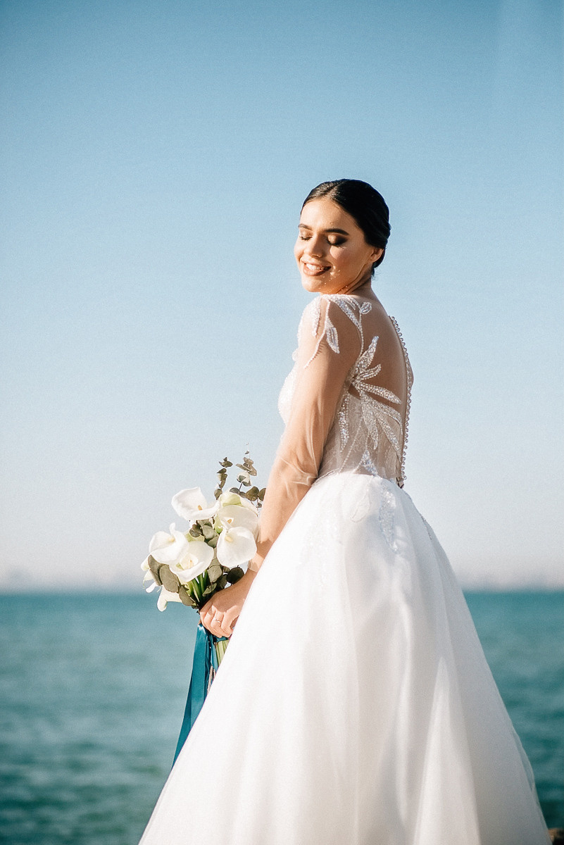 Свадебная церемония на берегу моря. Весільний та сімейний фотограф у Запоріжжі Юлія Васьків