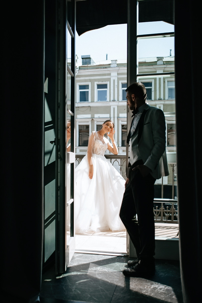 Свадебная церемония на берегу моря. Весільний та сімейний фотограф у Запоріжжі Юлія Васьків