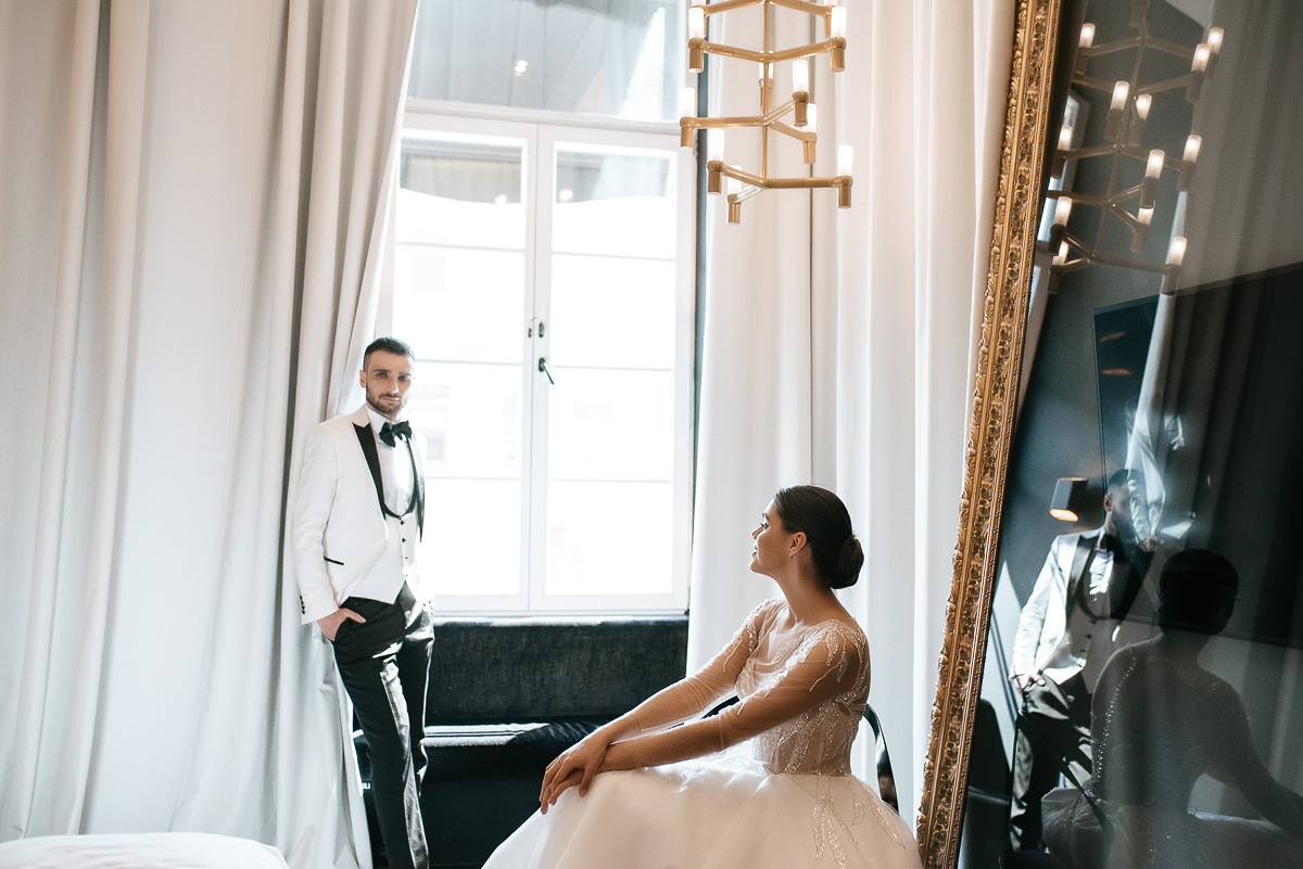 Свадебная церемония на берегу моря. Весільний та сімейний фотограф у Запоріжжі Юлія Васьків