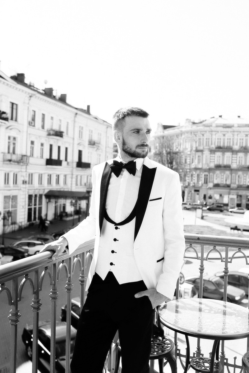 Свадебная церемония на берегу моря. Весільний та сімейний фотограф у Запоріжжі Юлія Васьків