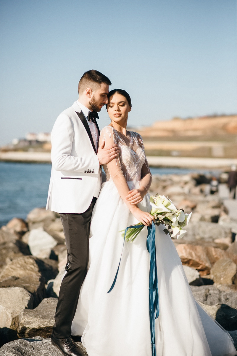 Свадебная церемония на берегу моря. Весільний та сімейний фотограф у Запоріжжі Юлія Васьків