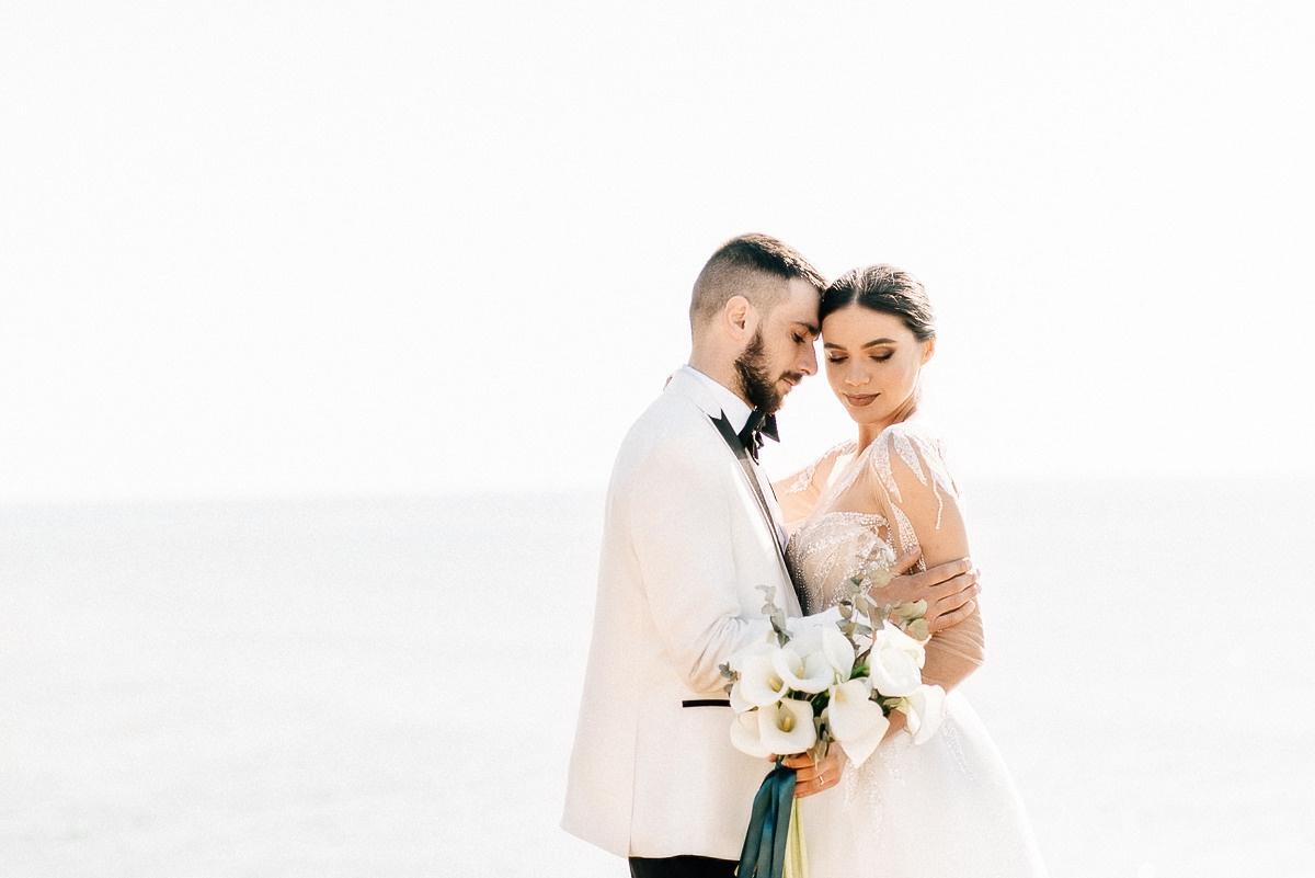 Свадебная церемония на берегу моря. Весільний та сімейний фотограф у Запоріжжі Юлія Васьків