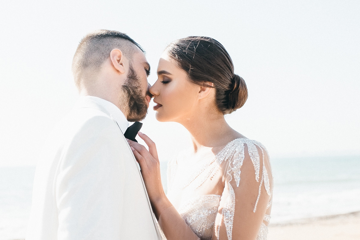 Свадебная церемония на берегу моря. Весільний та сімейний фотограф у Запоріжжі Юлія Васьків