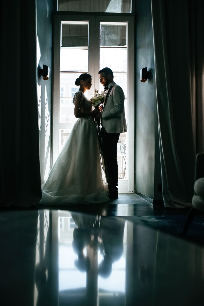 Свадебная церемония на берегу моря. Весільний та сімейний фотограф у Запоріжжі Юлія Васьків