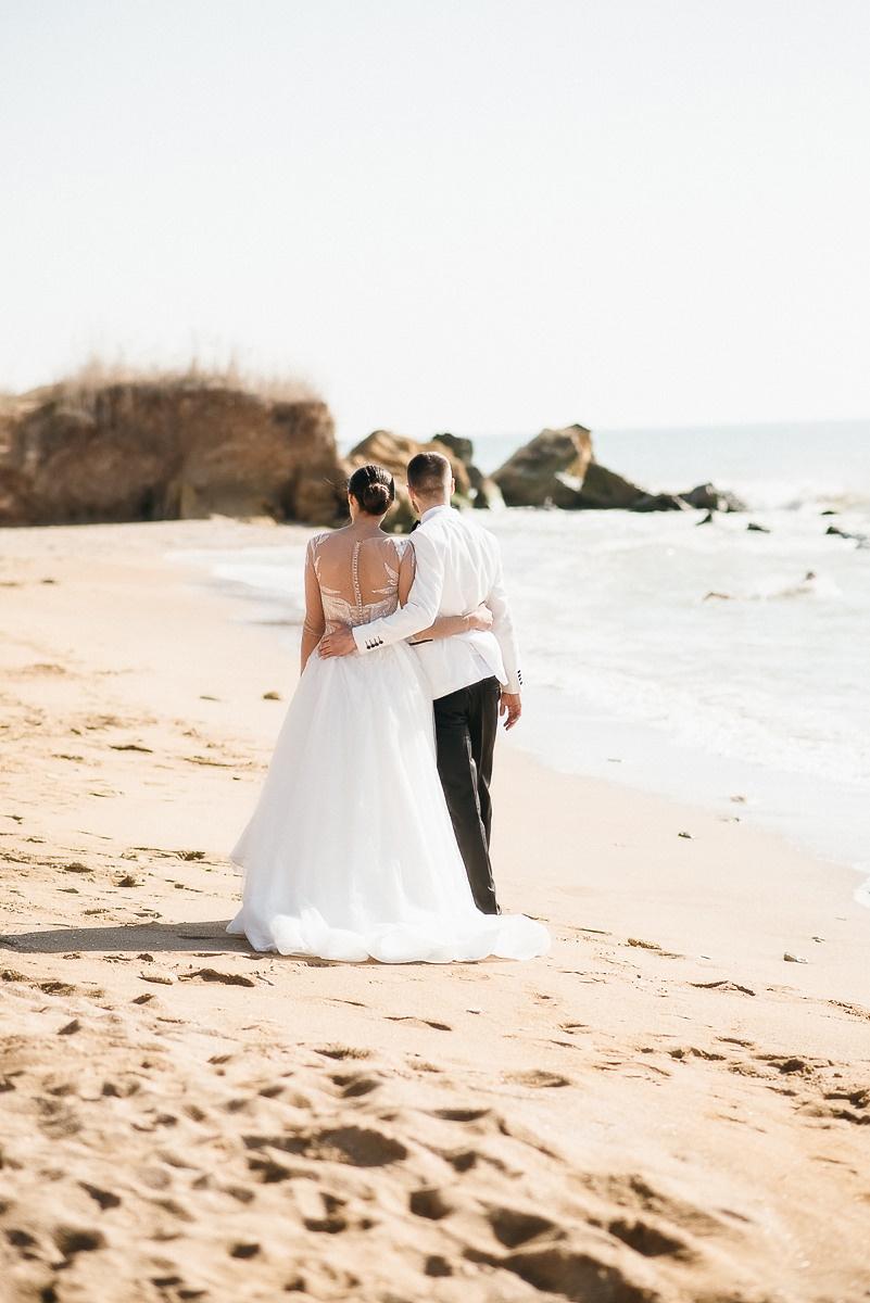 Свадебная церемония на берегу моря. Весільний та сімейний фотограф у Запоріжжі Юлія Васьків