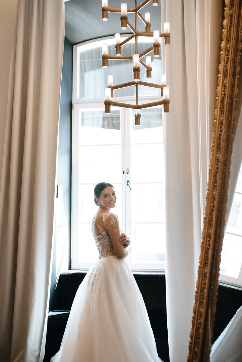 Свадебная церемония на берегу моря. Весільний та сімейний фотограф у Запоріжжі Юлія Васьків