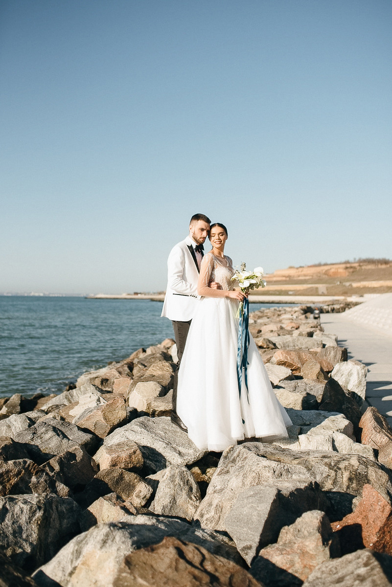 Свадебная церемония на берегу моря. Весільний та сімейний фотограф у Запоріжжі Юлія Васьків