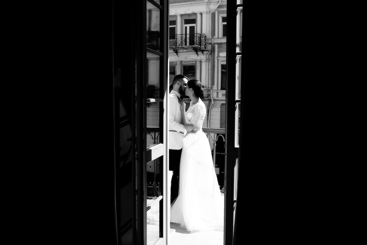 Свадебная церемония на берегу моря. Весільний та сімейний фотограф у Запоріжжі Юлія Васьків