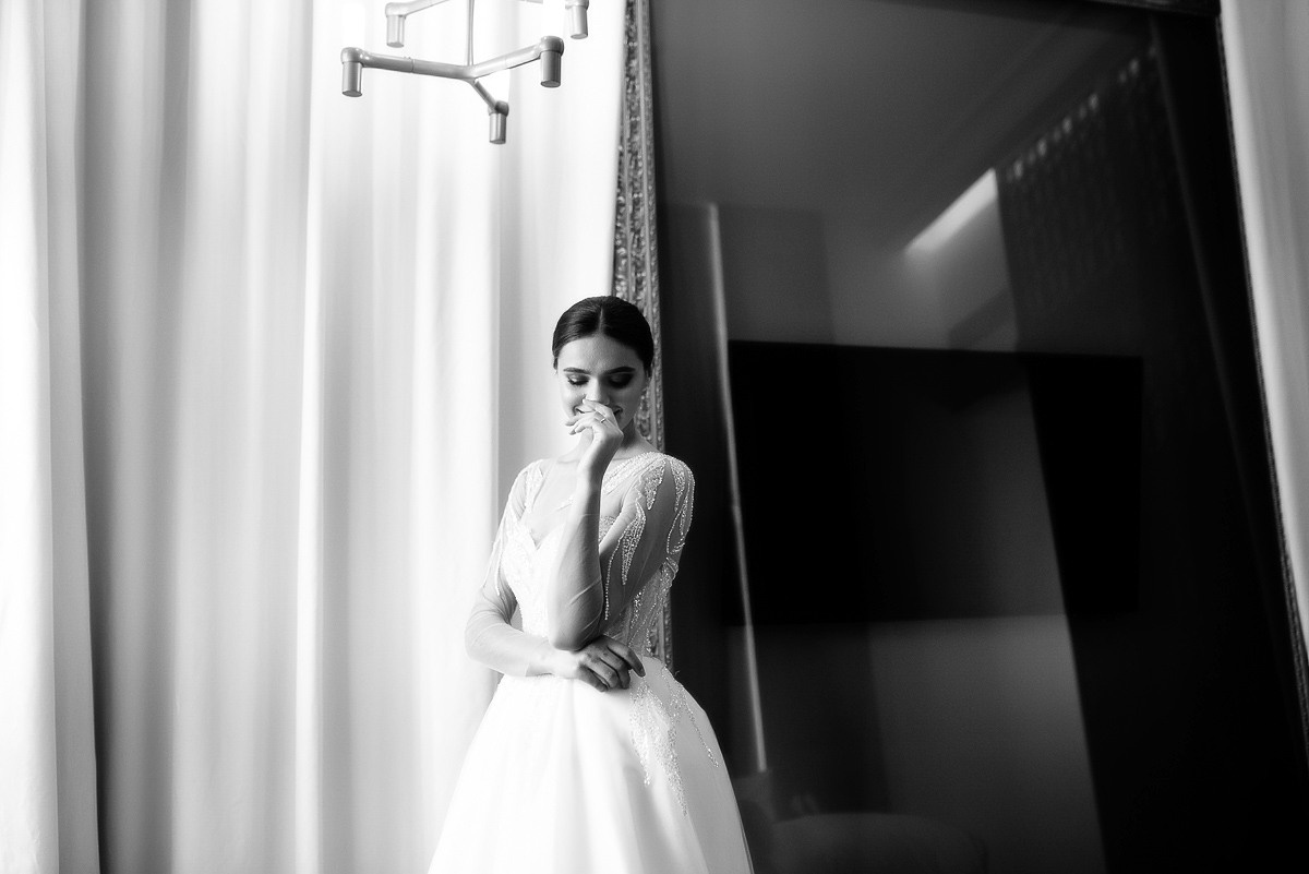 Свадебная церемония на берегу моря. Весільний та сімейний фотограф у Запоріжжі Юлія Васьків