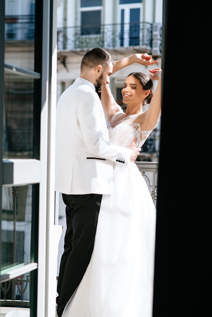 Свадебная церемония на берегу моря. Весільний та сімейний фотограф у Запоріжжі Юлія Васьків