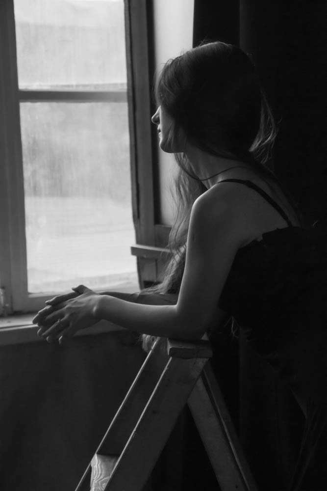 Women. My name is Irina I am a family and portrait photographer