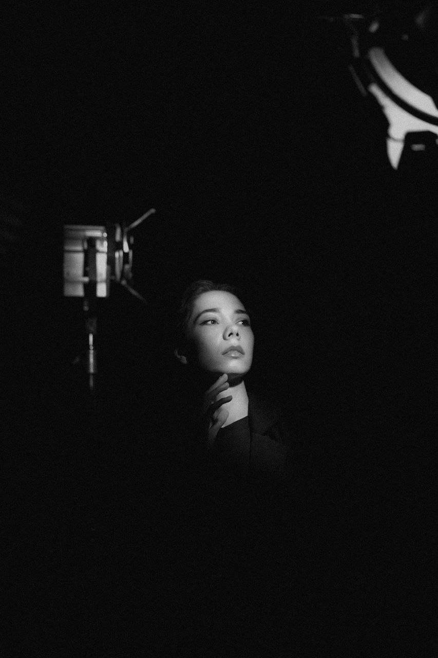 Women. My name is Irina I am a family and portrait photographer