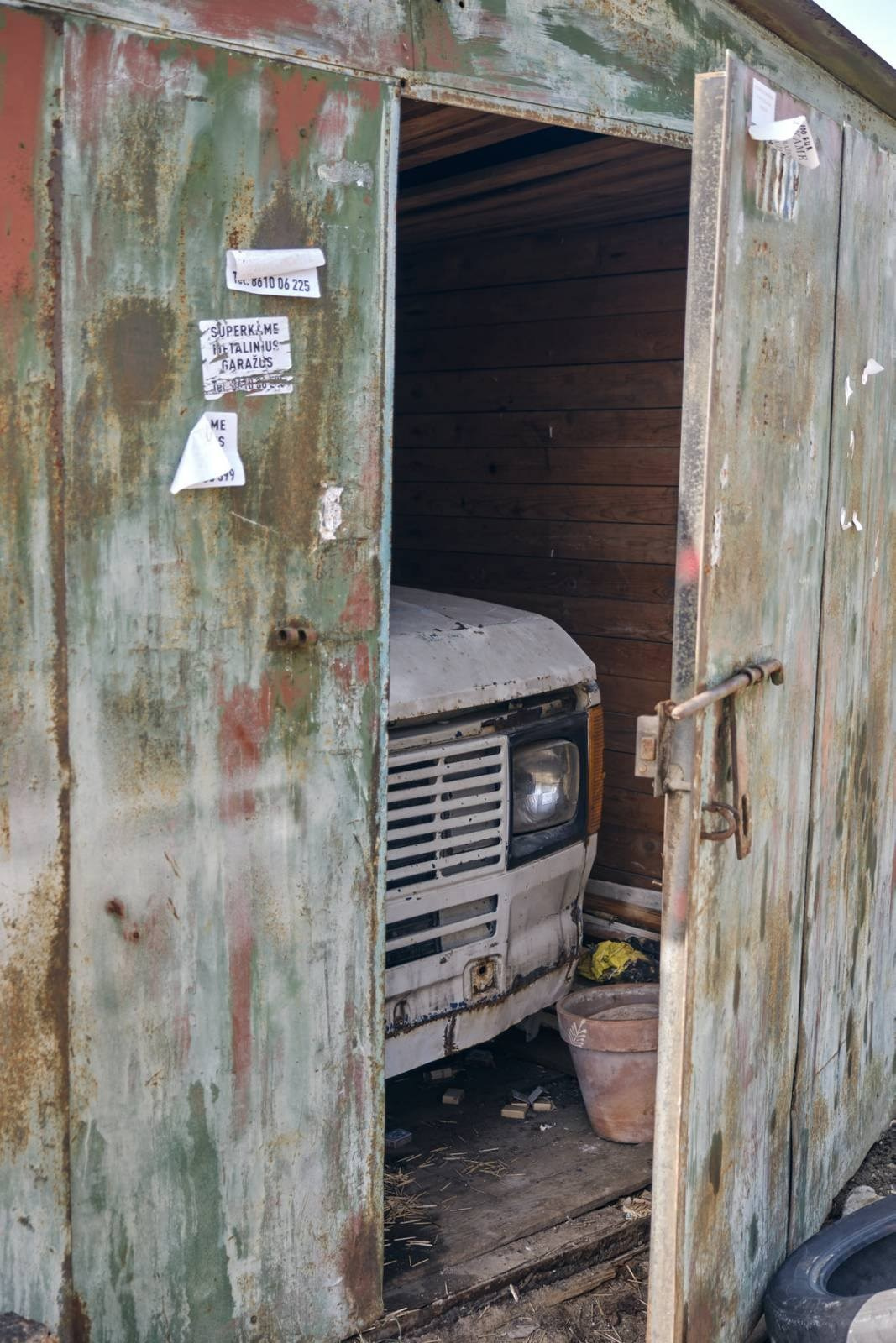 Garažai. Fotografas — Aleksandras Savickis