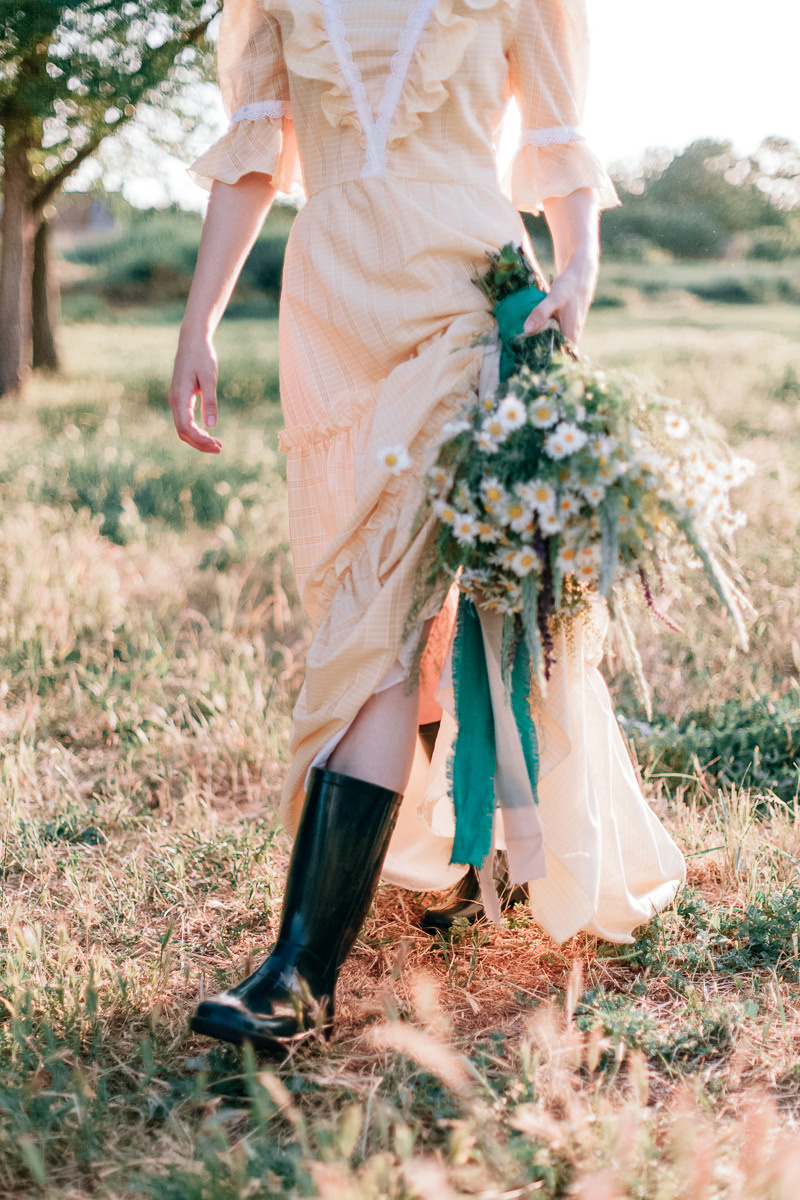 Field sunset. Diana Di — private photo editor for photographers