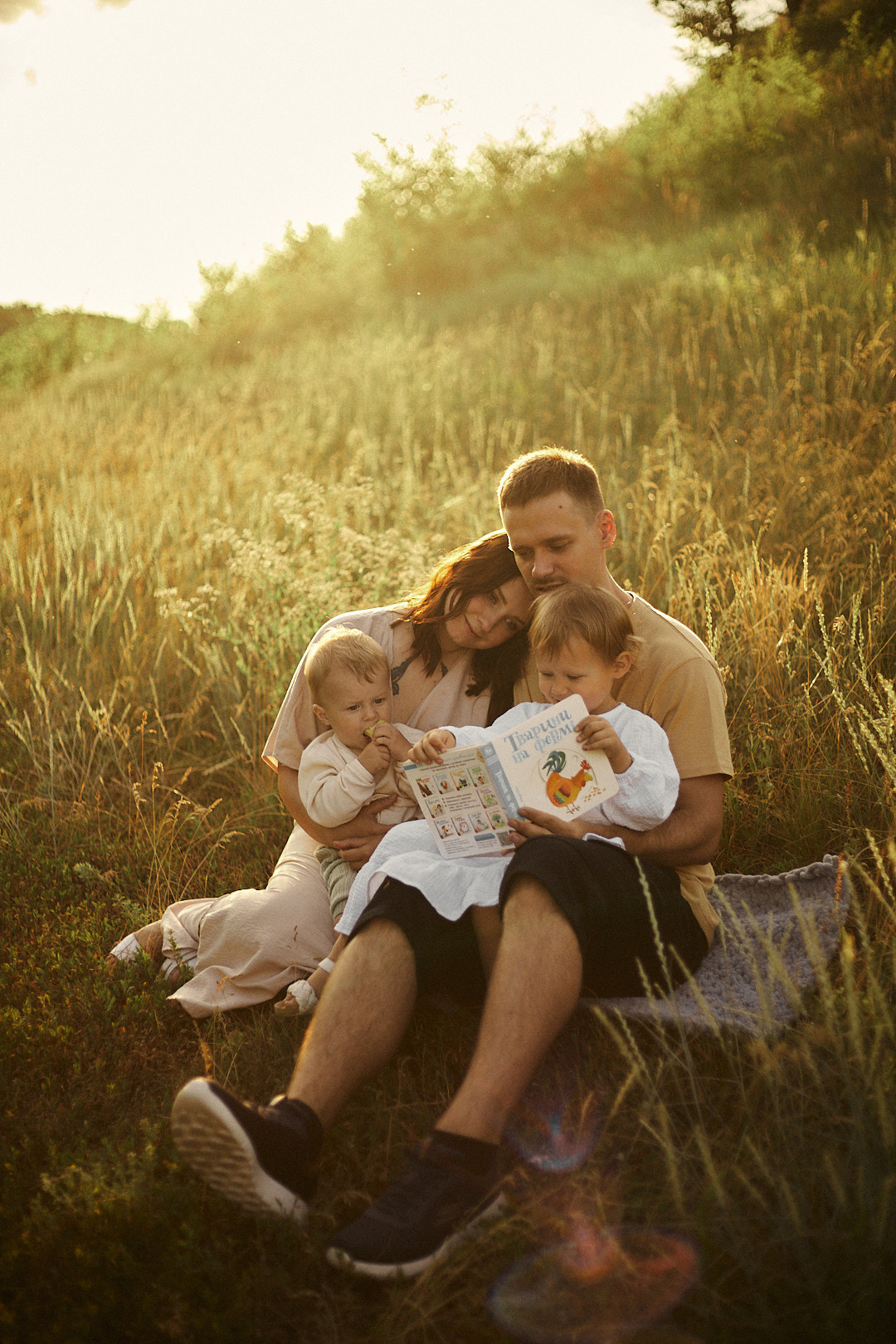 Юля, Влад, Злата й Марко. Сімейний фотограф в Києві