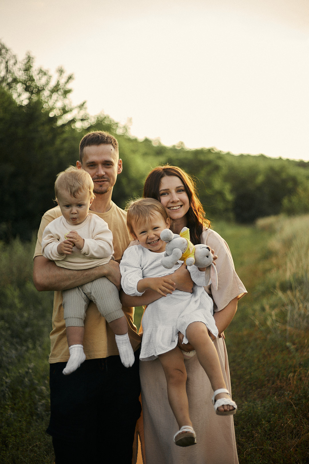 Юля, Влад, Злата й Марко. Сімейний фотограф в Києві