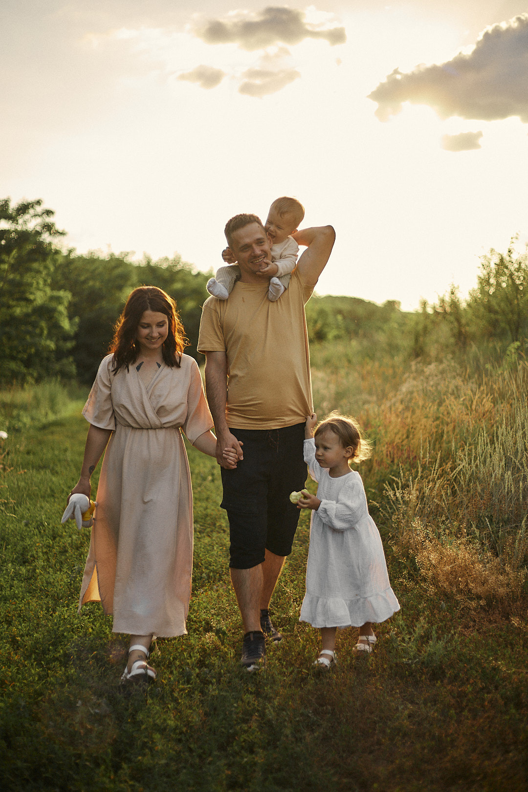 Юля, Влад, Злата й Марко. Сімейний фотограф в Києві