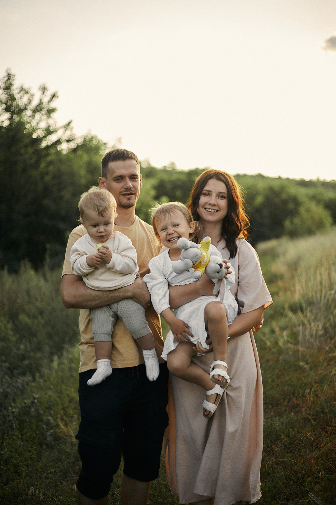 Юля, Влад, Злата й Марко. Сімейний фотограф в Києві