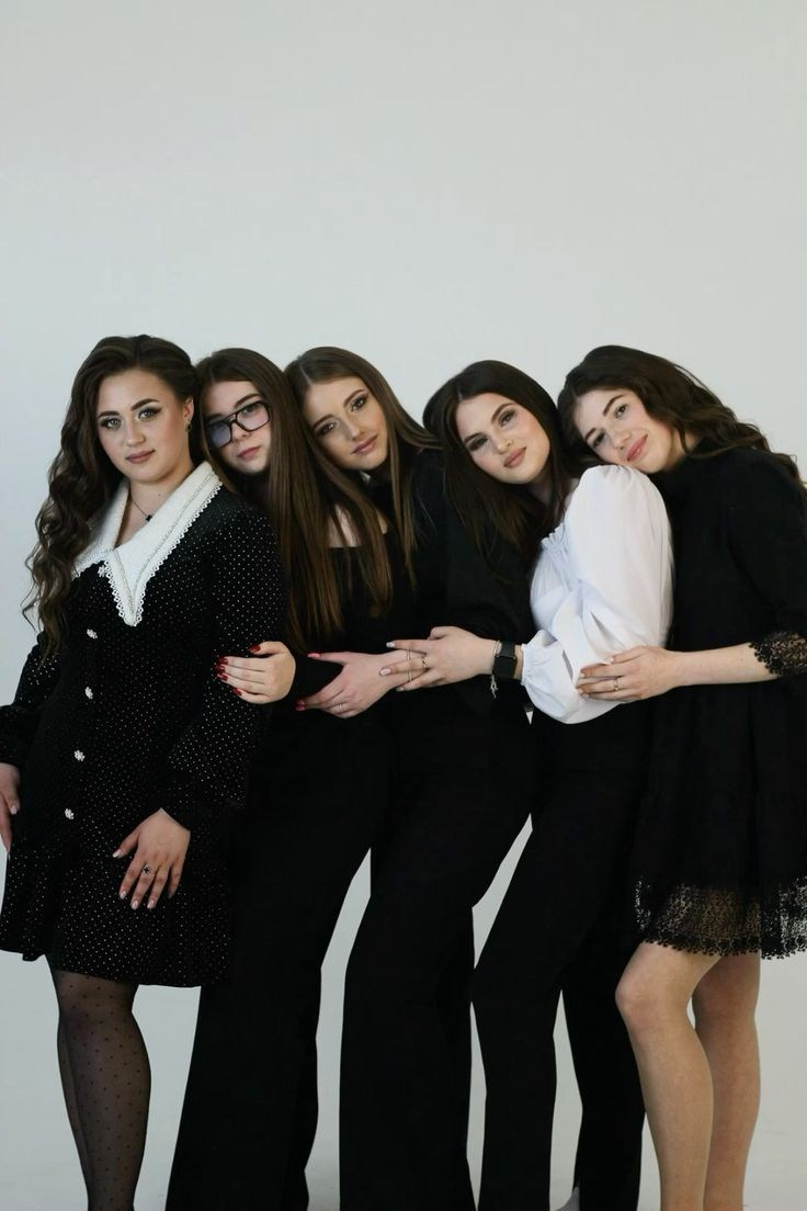 приклади групових фото для фотоальбому