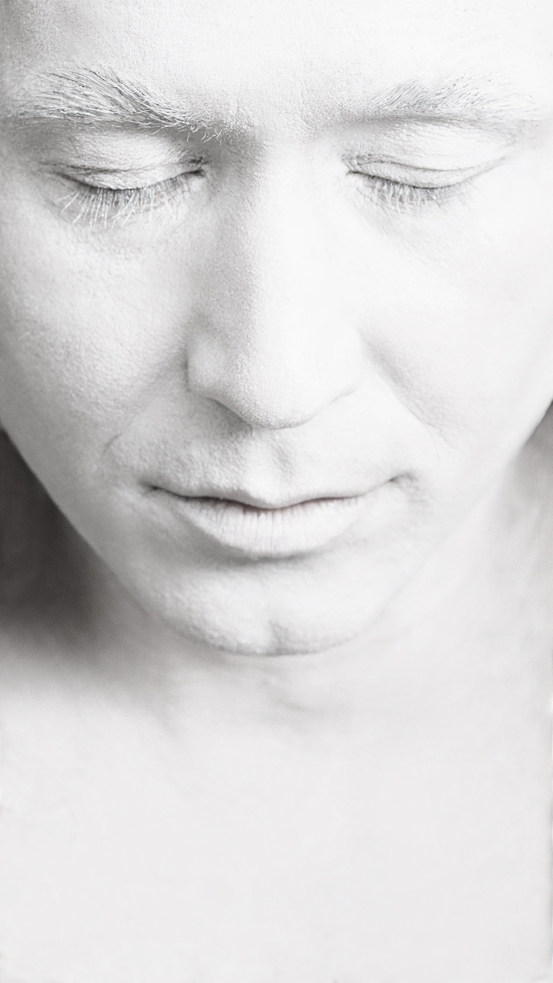 Обложка сингла Сергея Бабкина «Вона знає». Фото • Відео • Аерозйомка • Контент для бізнесу