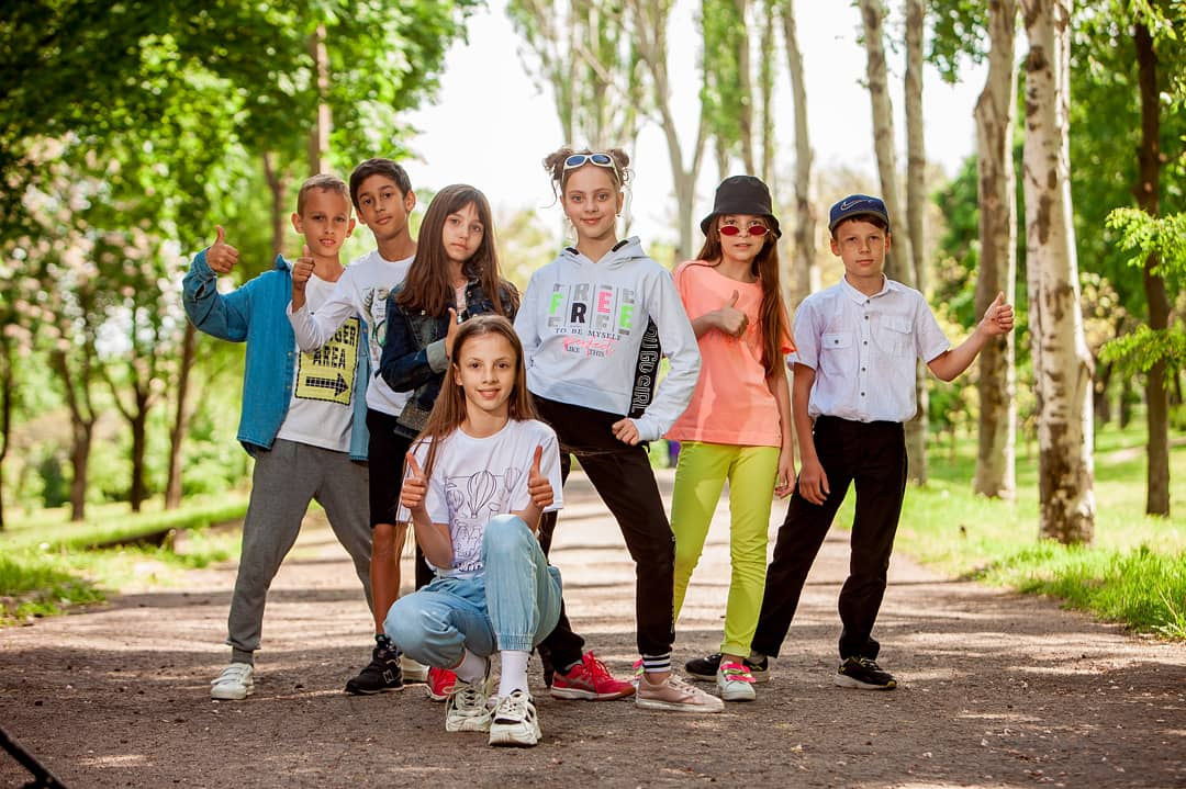 Стильные ребята с Классического лицея. Фотограф Катерина Ковальчук