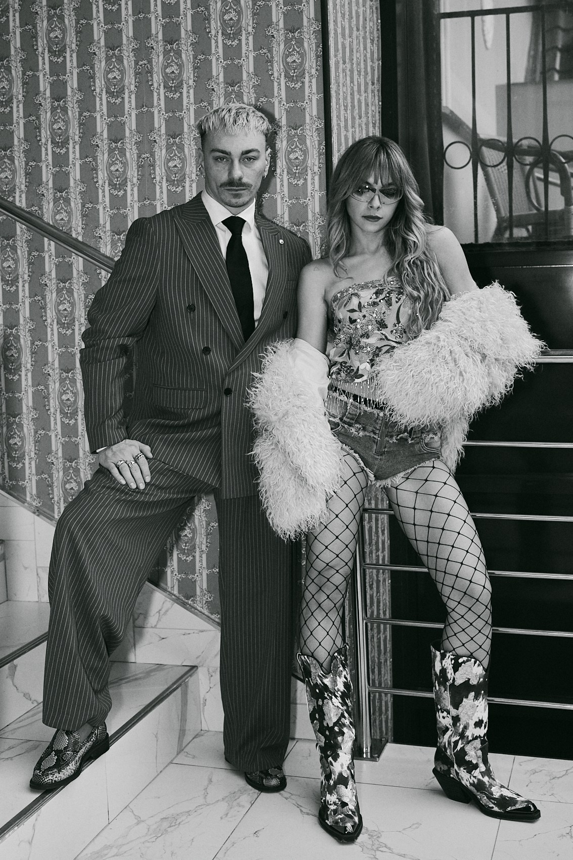 Fotograf Kasia Magdziarz, model Grzegorz Czeczott w stylizacji własnego autorstwa, zdjęcia zrobione w hotelu Gracja w Gorzowie Wielkopolskim