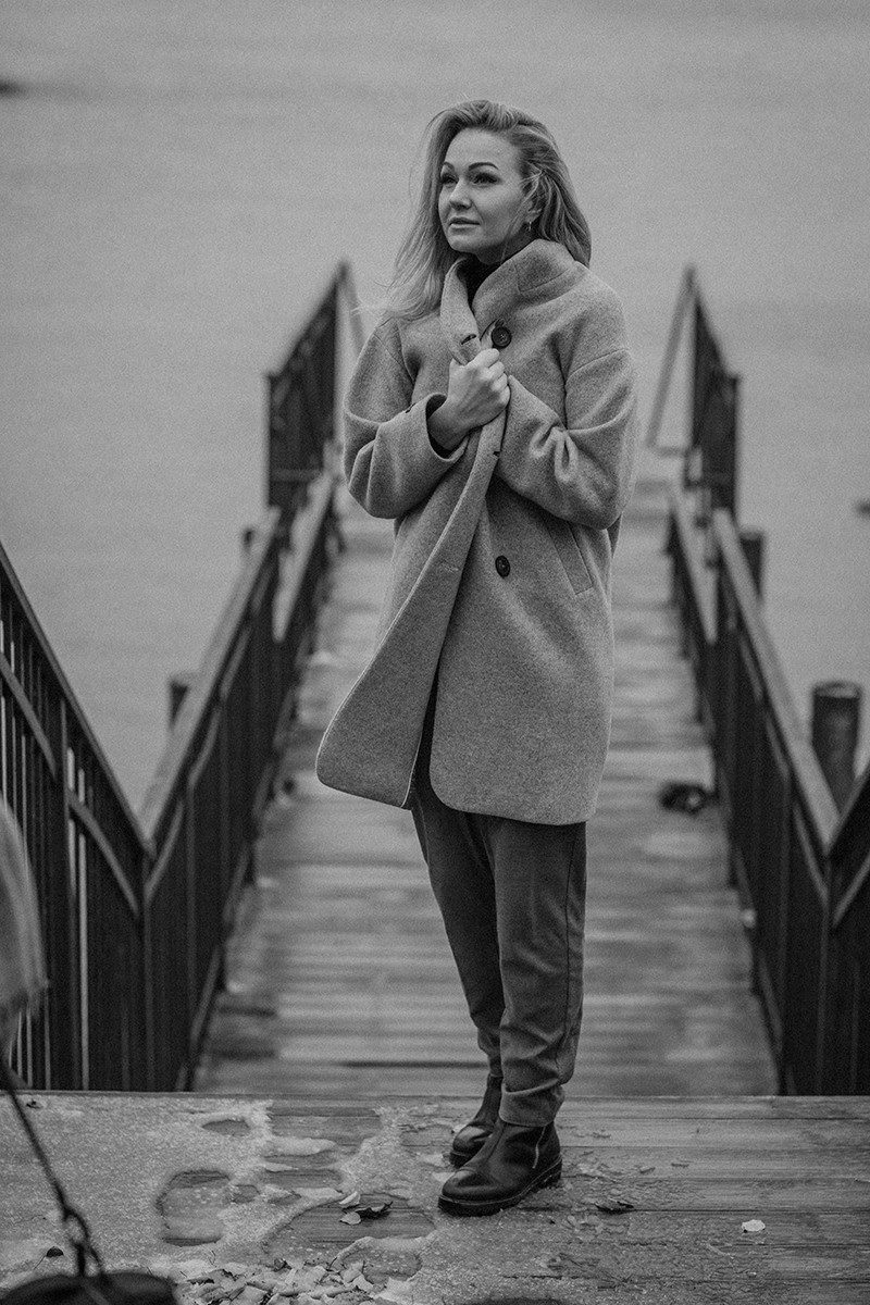 Black and white personal shooting. Art photographer in Amsterdam, the Netherlands Irina Dzhul