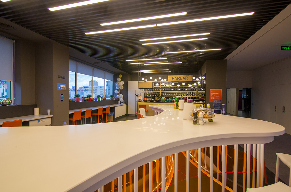 IT center Data ROBOT photoshoot. Art photographer in Amsterdam, the Netherlands Irina Dzhul