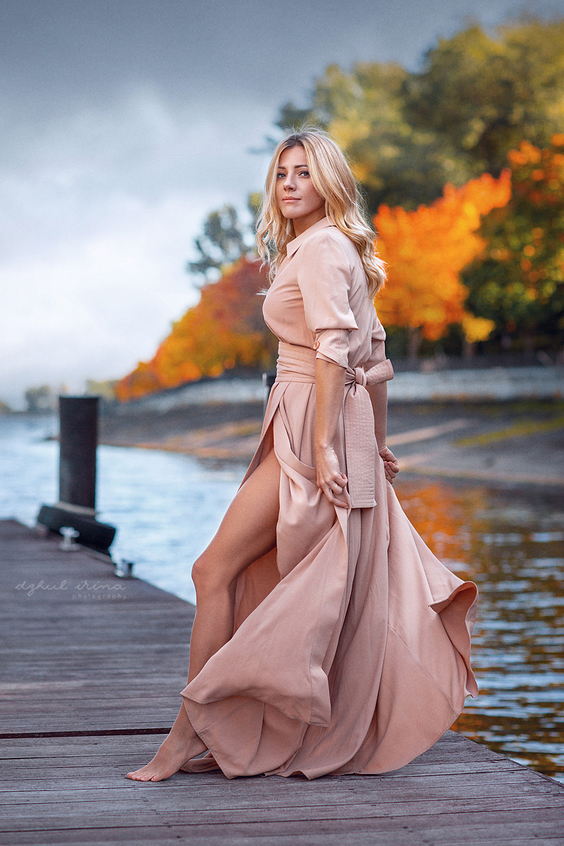 Individual autumn photoshoot. Art photographer in Amsterdam, the Netherlands Irina Dzhul