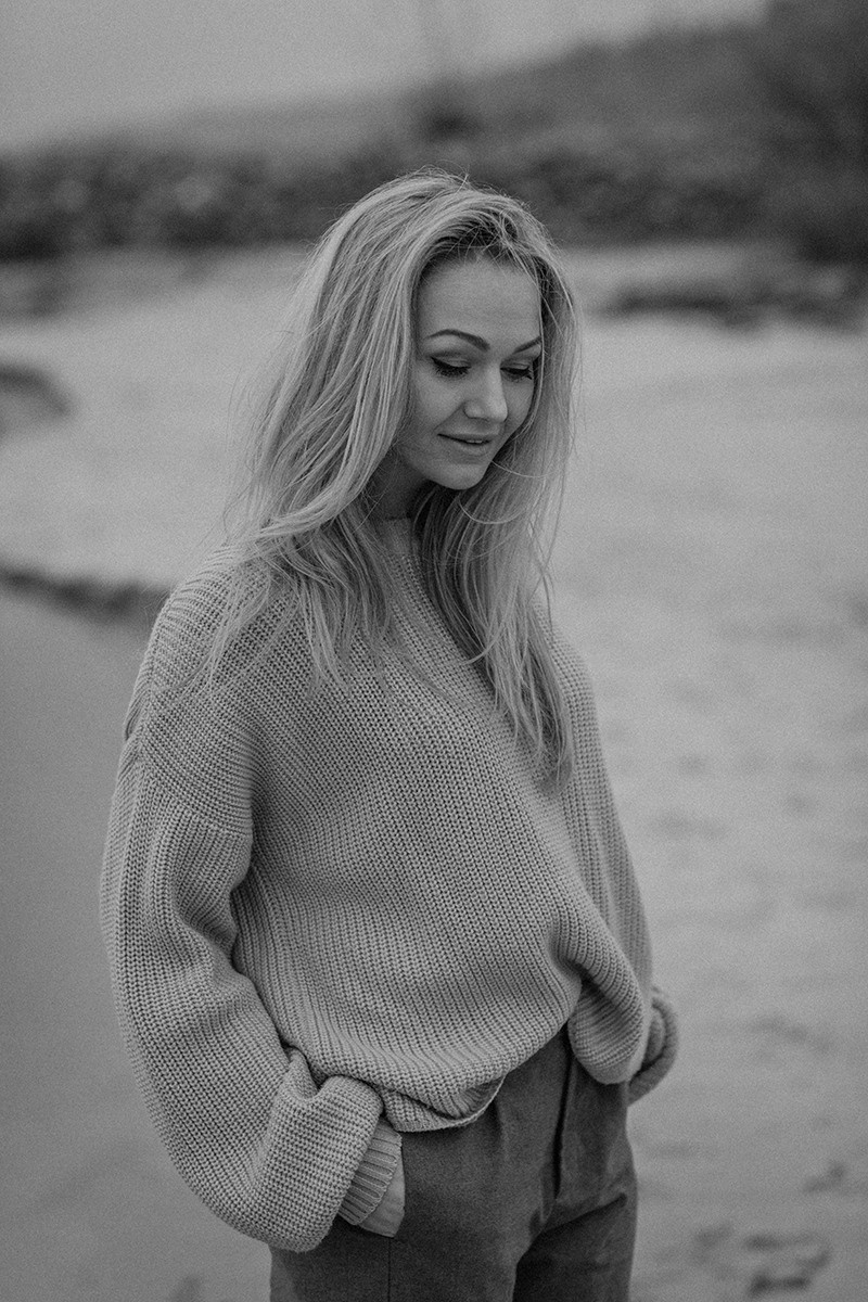 Black and white personal shooting. Art photographer in Amsterdam, the Netherlands Irina Dzhul