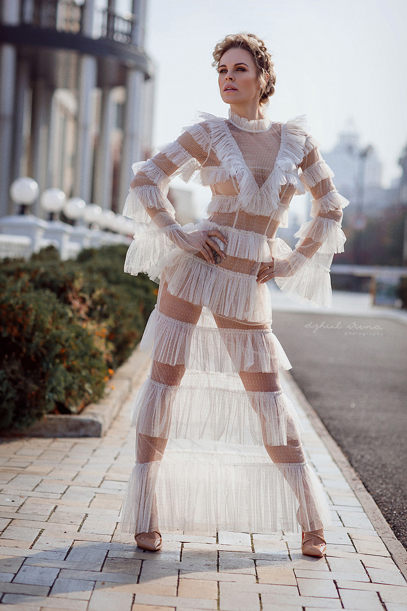 Fashion street photoshoot. Art photographer in Amsterdam, the Netherlands Irina Dzhul