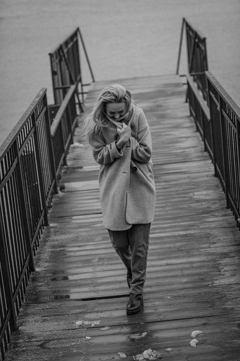 Black and white personal shooting. Art photographer in Amsterdam, the Netherlands Irina Dzhul