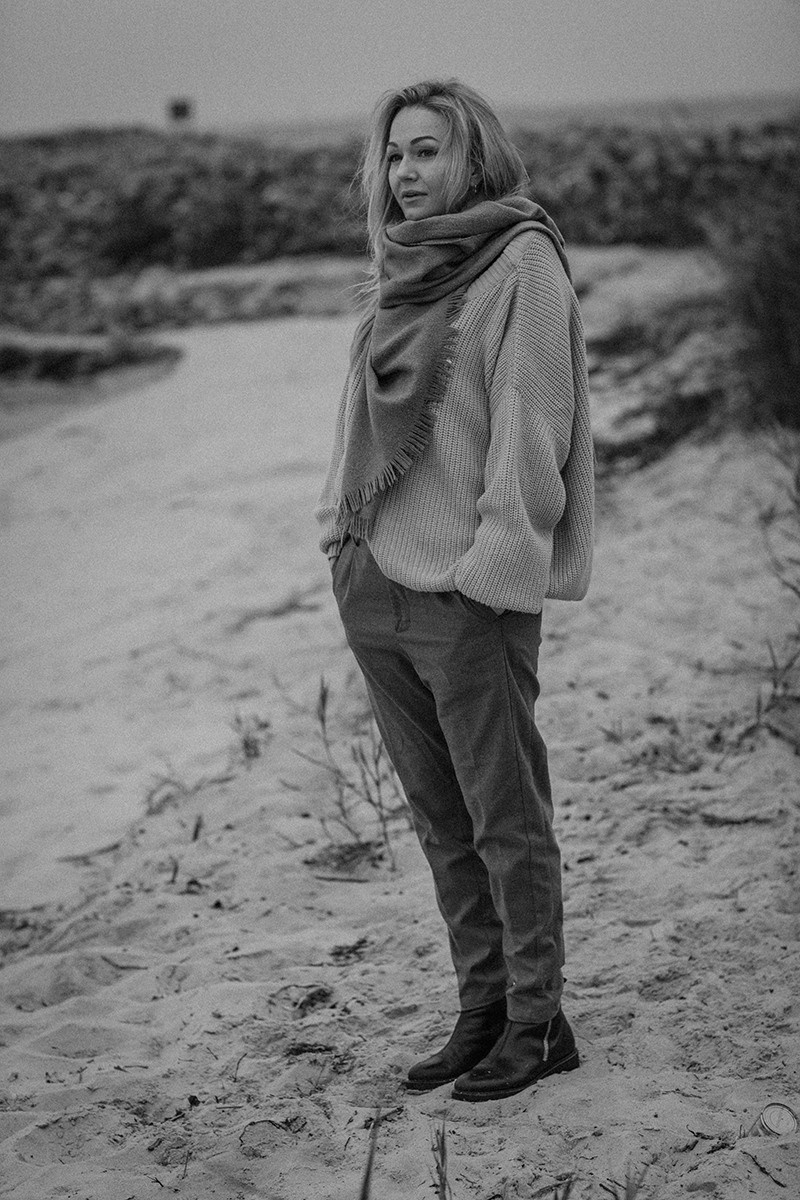 Black and white personal shooting. Art photographer in Amsterdam, the Netherlands Irina Dzhul