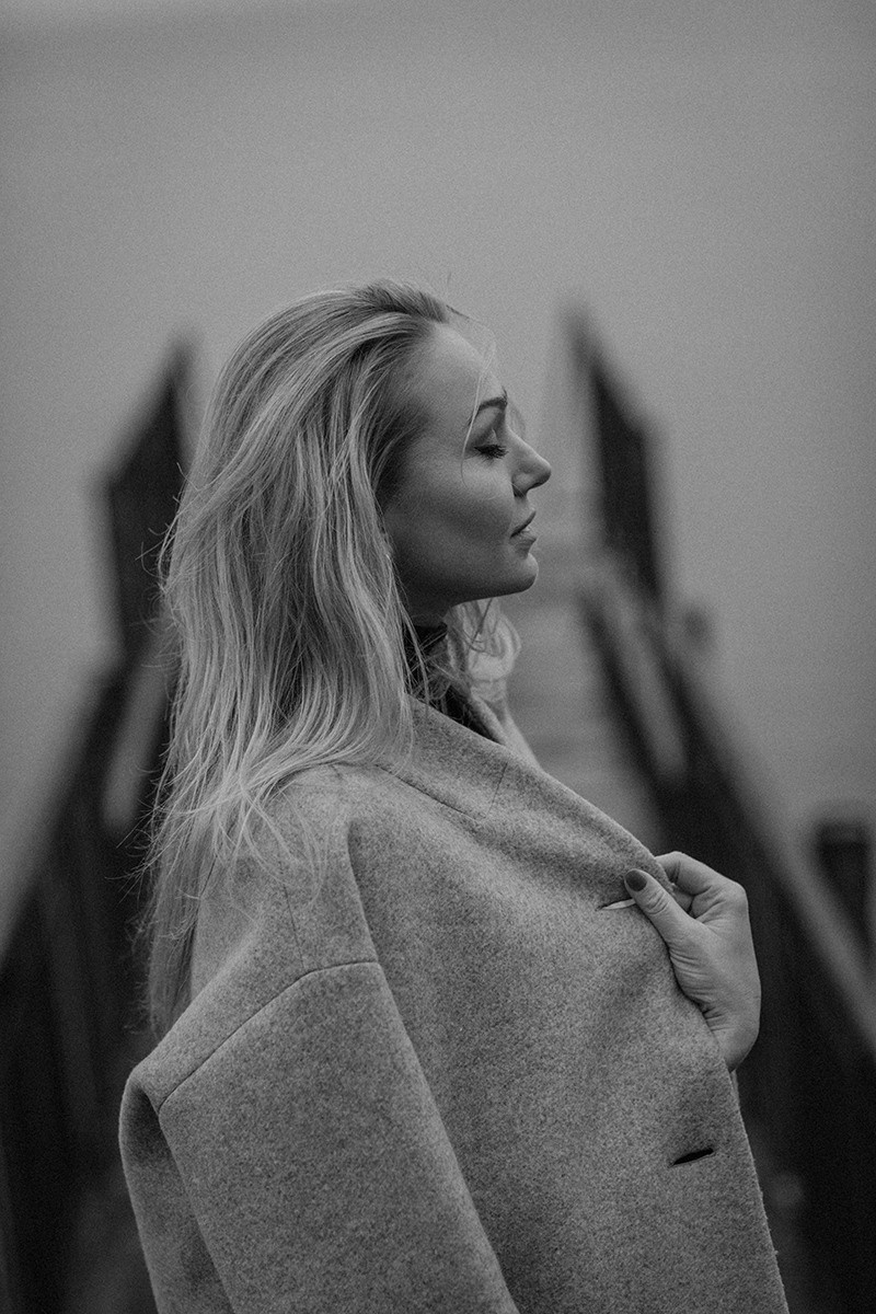 Black and white personal shooting. Art photographer in Amsterdam, the Netherlands Irina Dzhul