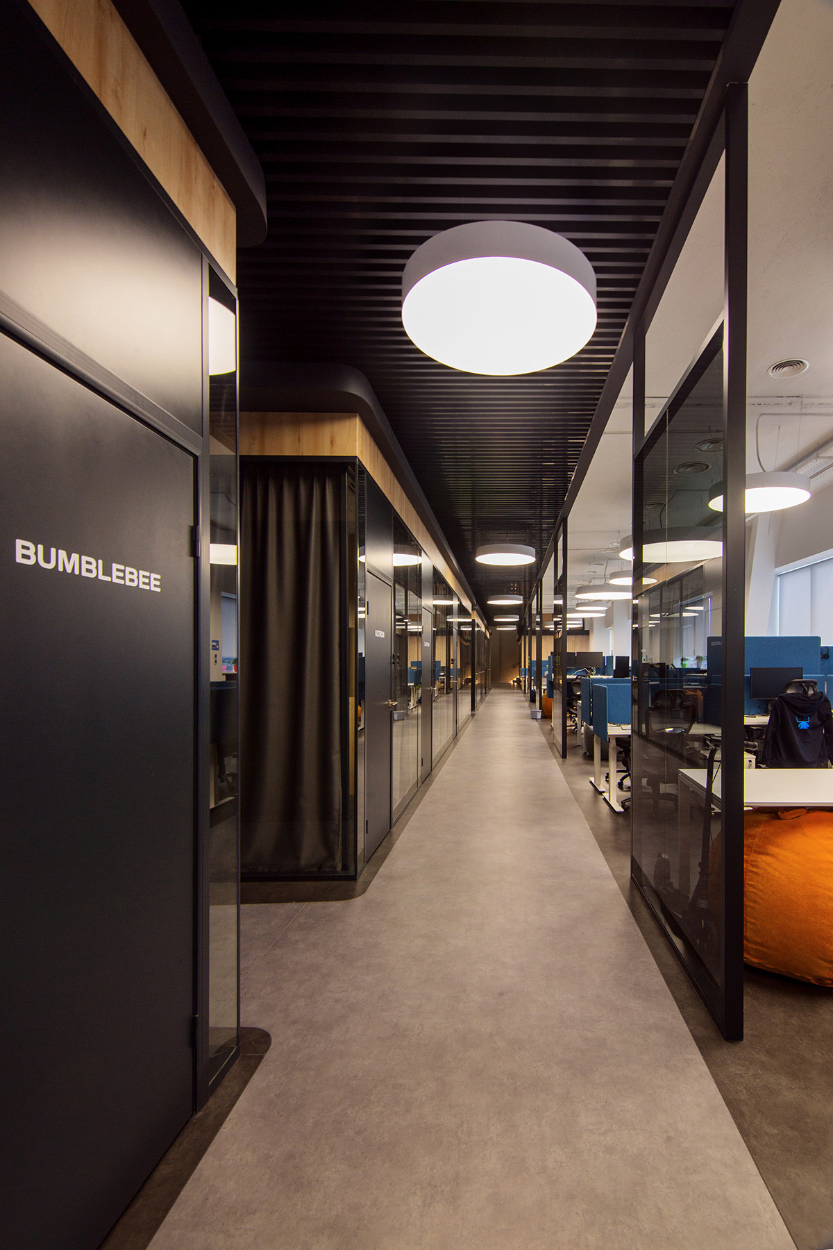 IT center Data ROBOT photoshoot. Art photographer in Amsterdam, the Netherlands Irina Dzhul