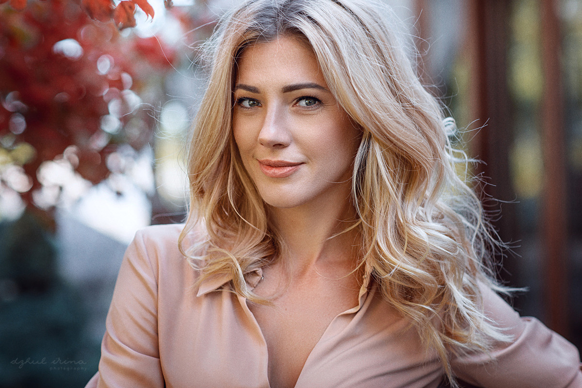 Individual autumn photoshoot. Art photographer in Amsterdam, the Netherlands Irina Dzhul