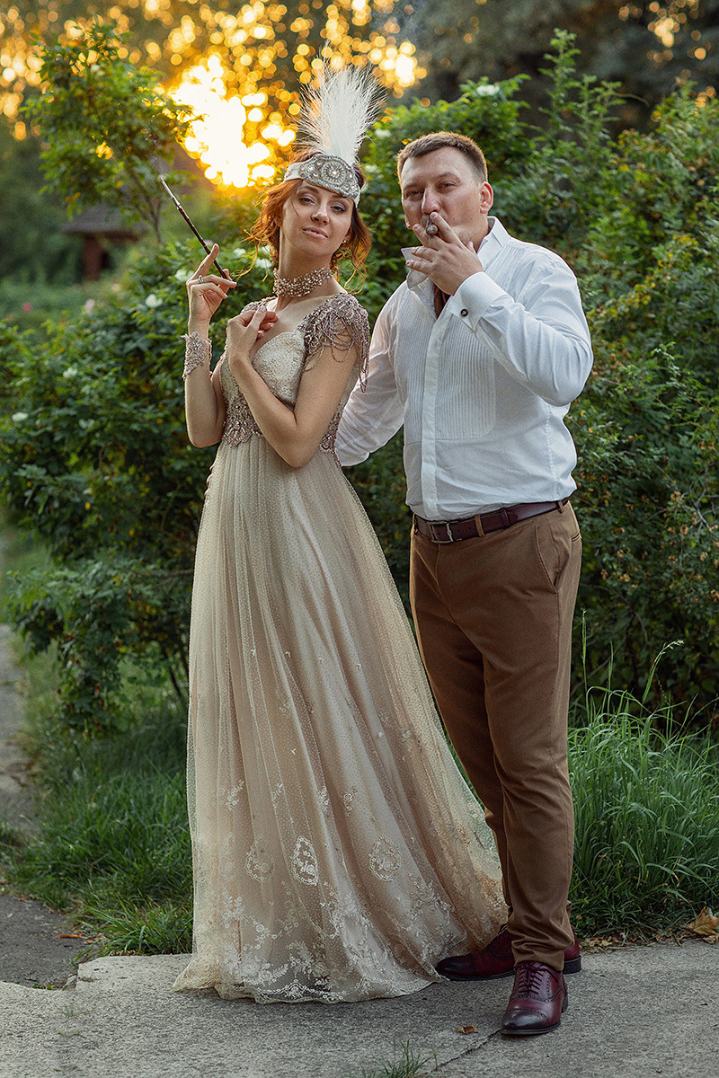 Photosession Wedding party in the rose garden. Art photographer in Amsterdam, the Netherlands Irina Dzhul