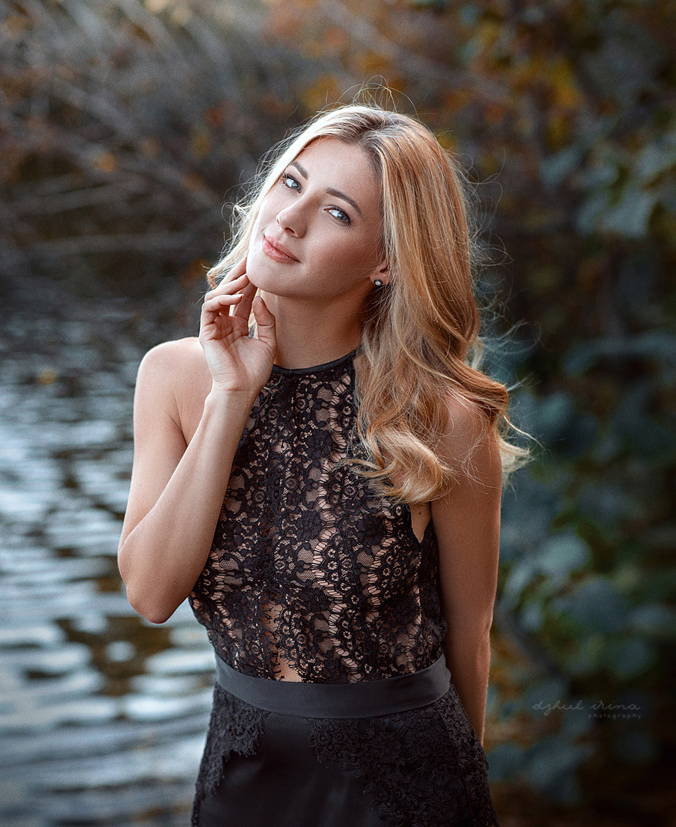 Individual autumn photoshoot. Art photographer in Amsterdam, the Netherlands Irina Dzhul