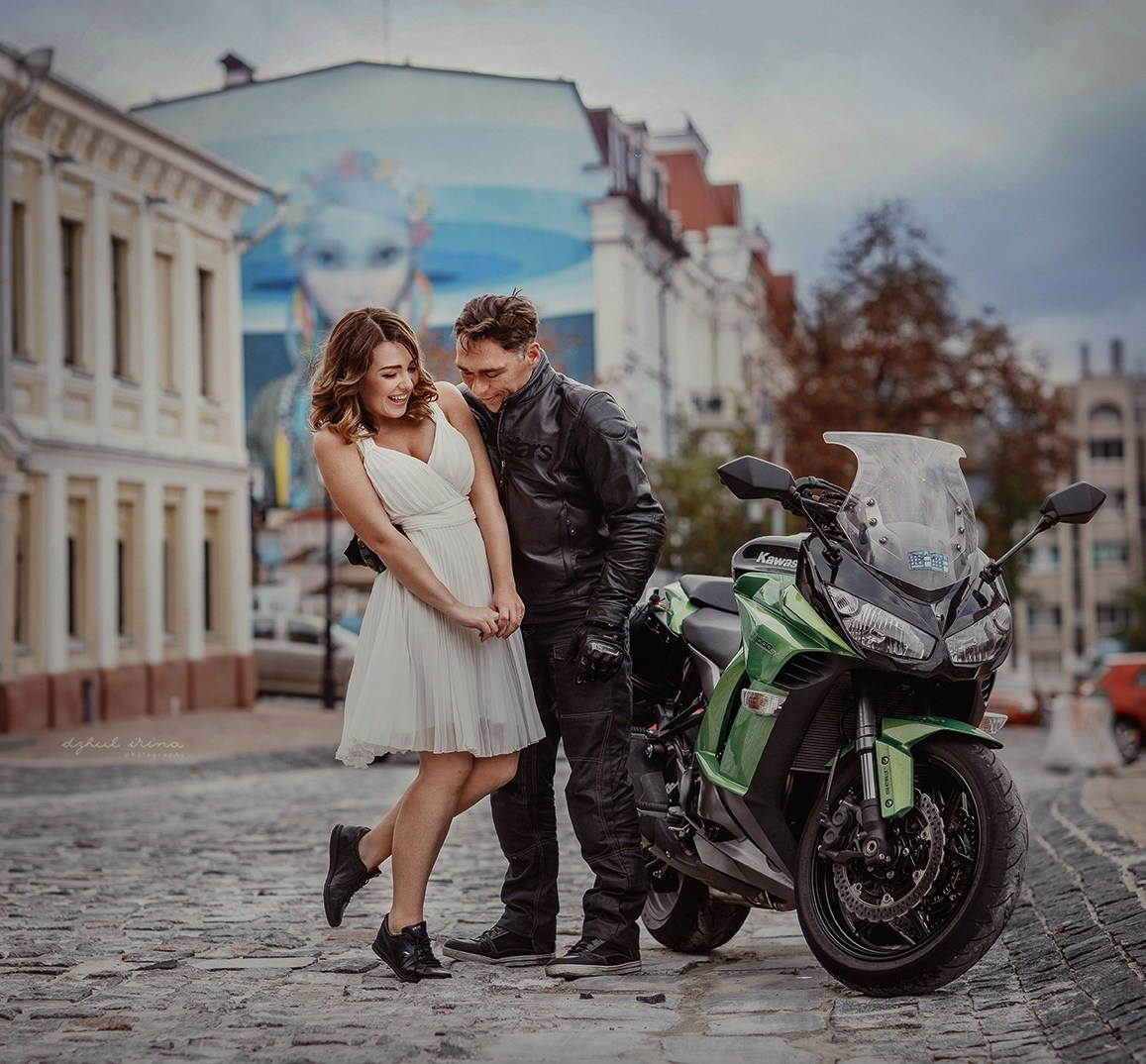 Сity LOVE STORY photophoot. Art photographer in Amsterdam, the Netherlands Irina Dzhul