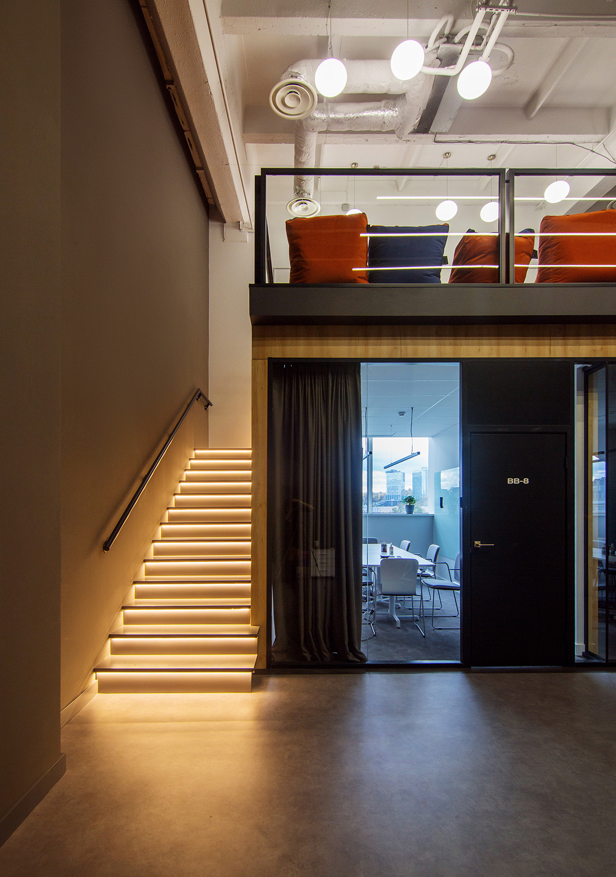 IT center Data ROBOT photoshoot. Art photographer in Amsterdam, the Netherlands Irina Dzhul