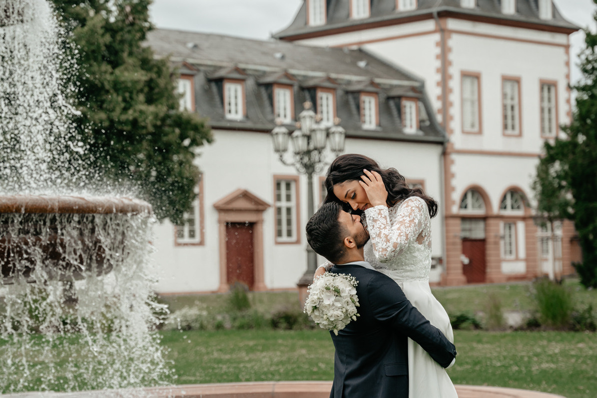 Hochzeit Philippsruhe Schloss Hanau, standesamtliche Hochzeit Hanau, Paarshooting Hanau, Hochzeitsfotograf Hanau, Hochzeitsreportage Hanau