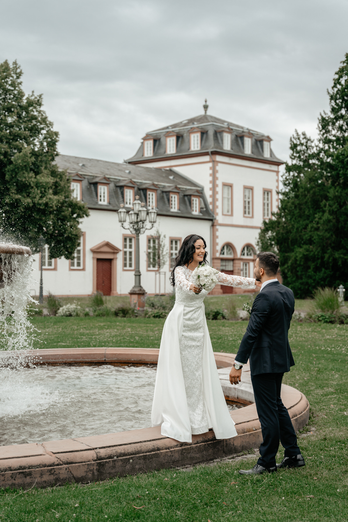 Hochzeit Philippsruhe Schloss Hanau, standesamtliche Hochzeit Hanau, Paarshooting Hanau, Hochzeitsfotograf Hanau, Hochzeitsreportage Hanau