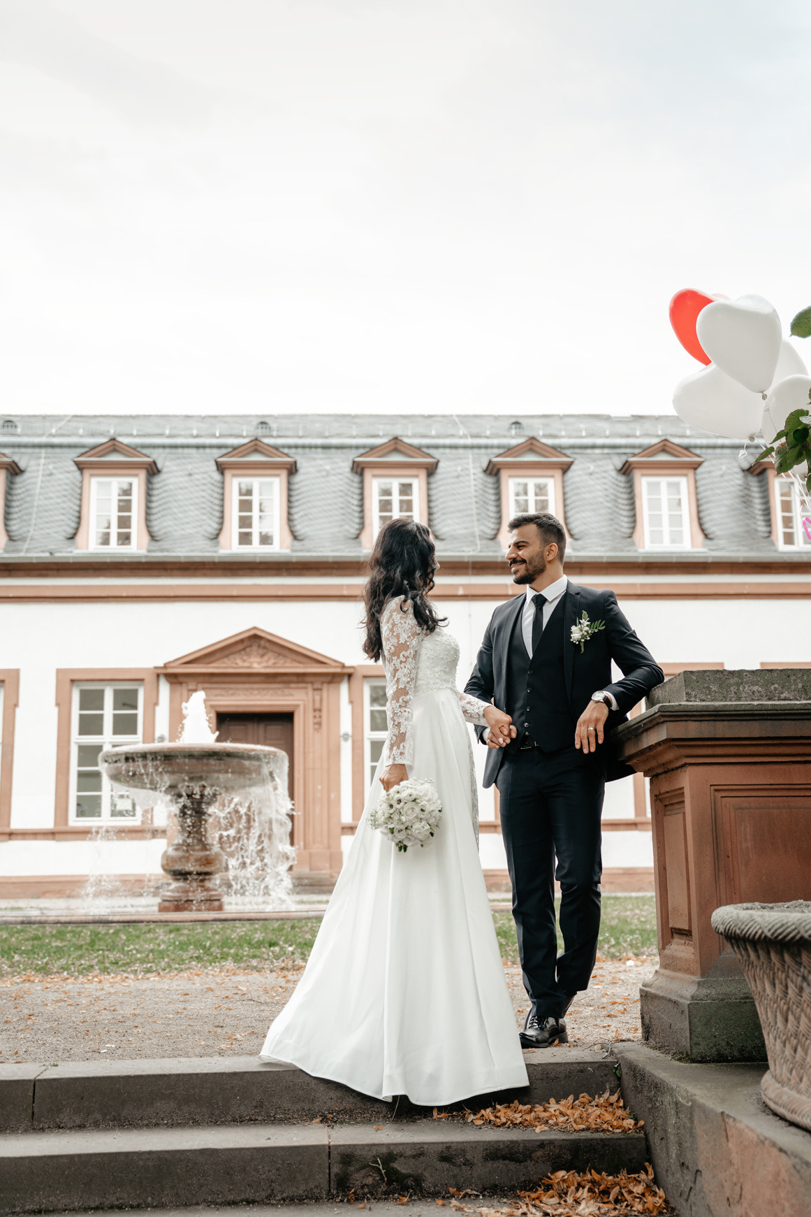 Hochzeit Philippsruhe Schloss Hanau, standesamtliche Hochzeit Hanau, Paarshooting Hanau, Hochzeitsfotograf Hanau, Hochzeitsreportage Hanau