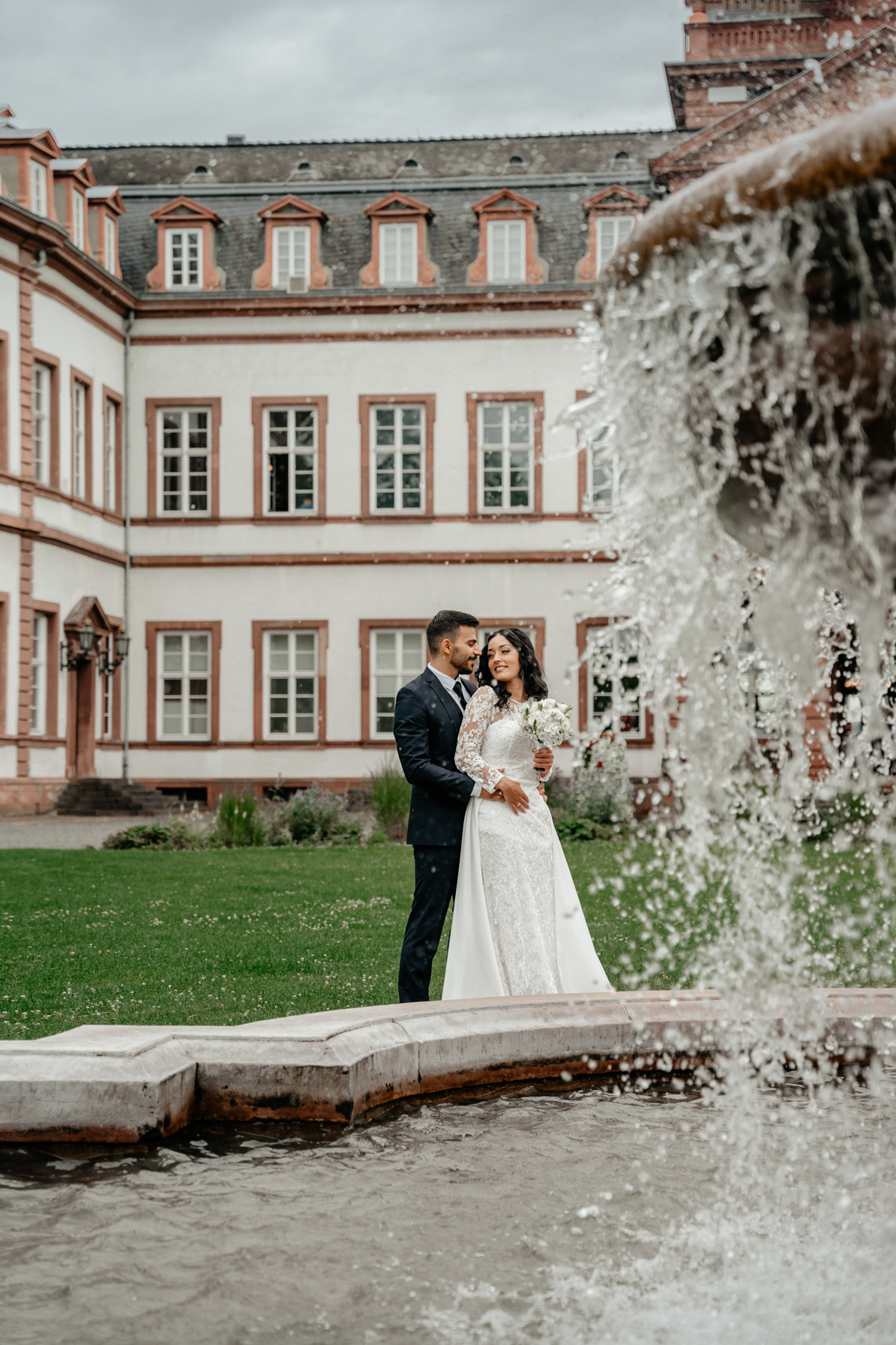 Hochzeit Philippsruhe Schloss Hanau, standesamtliche Hochzeit Hanau, Paarshooting Hanau, Hochzeitsfotograf Hanau, Hochzeitsreportage Hanau